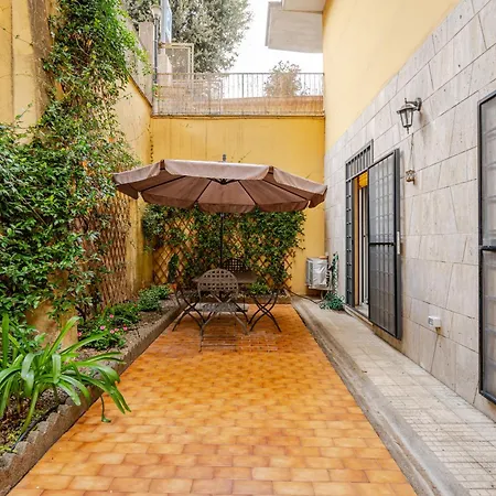 Con Terrazza Vicino S Pietro