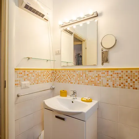 Con Terrazza Vicino S Pietro Apartament